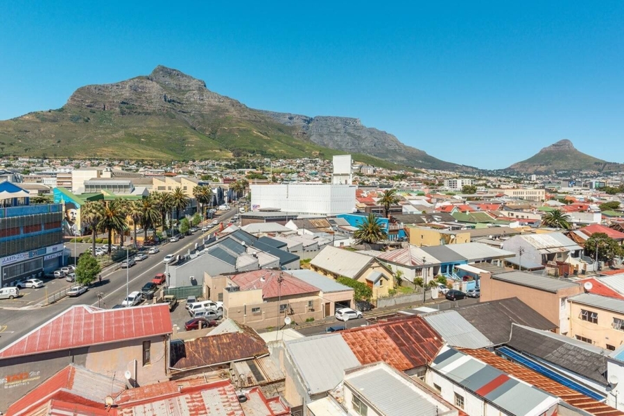 2 Bedroom Property for Sale in Woodstock Western Cape